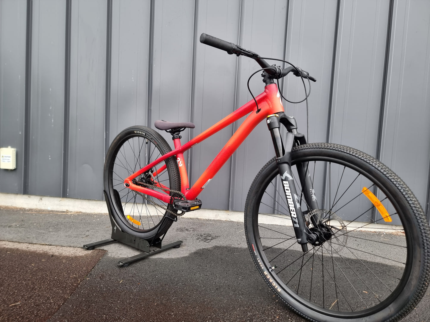 SPECIALIZED P4 SERIES RED