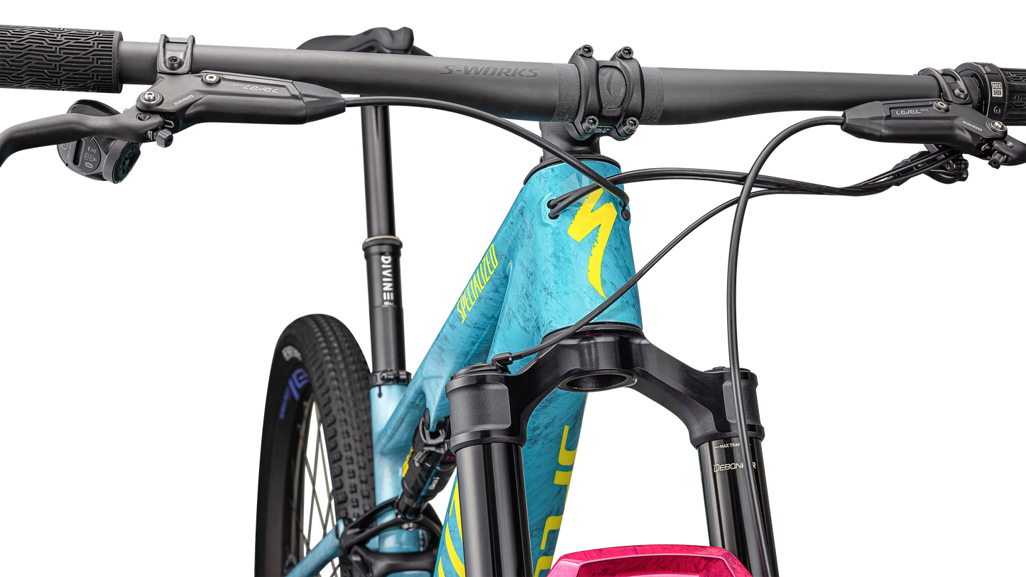 Epic 8 Pro  - SRAM X0 AXS, RockShox Ultimate