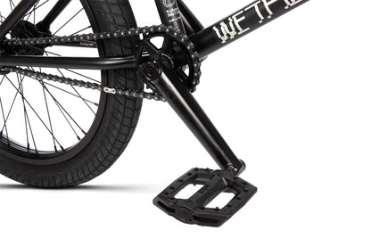 Wethepeople_CRYSIS_matt black_9