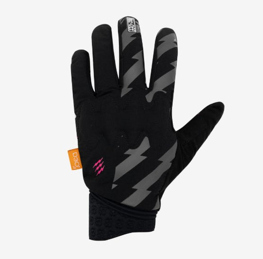 D30 GLOVE BOLT