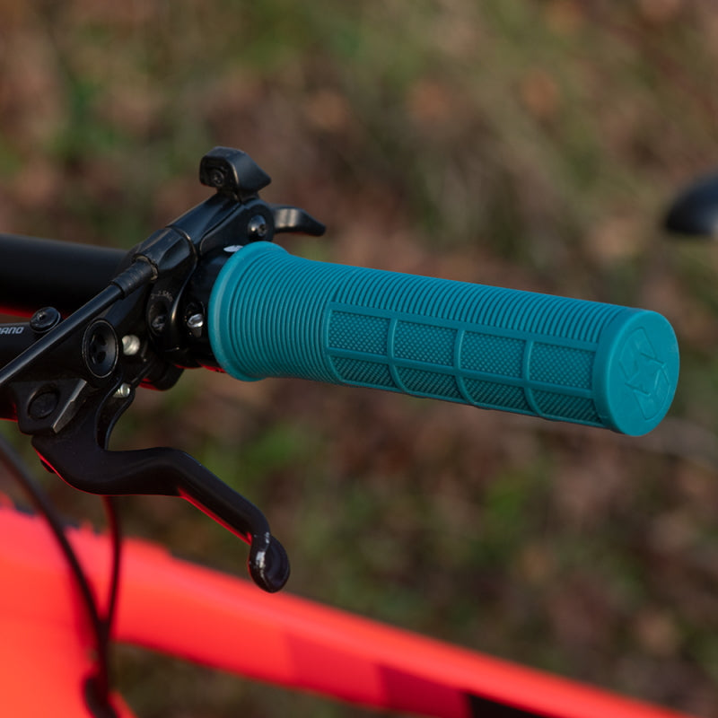 Oxford Driver Lock-On Grips Blue - In Use