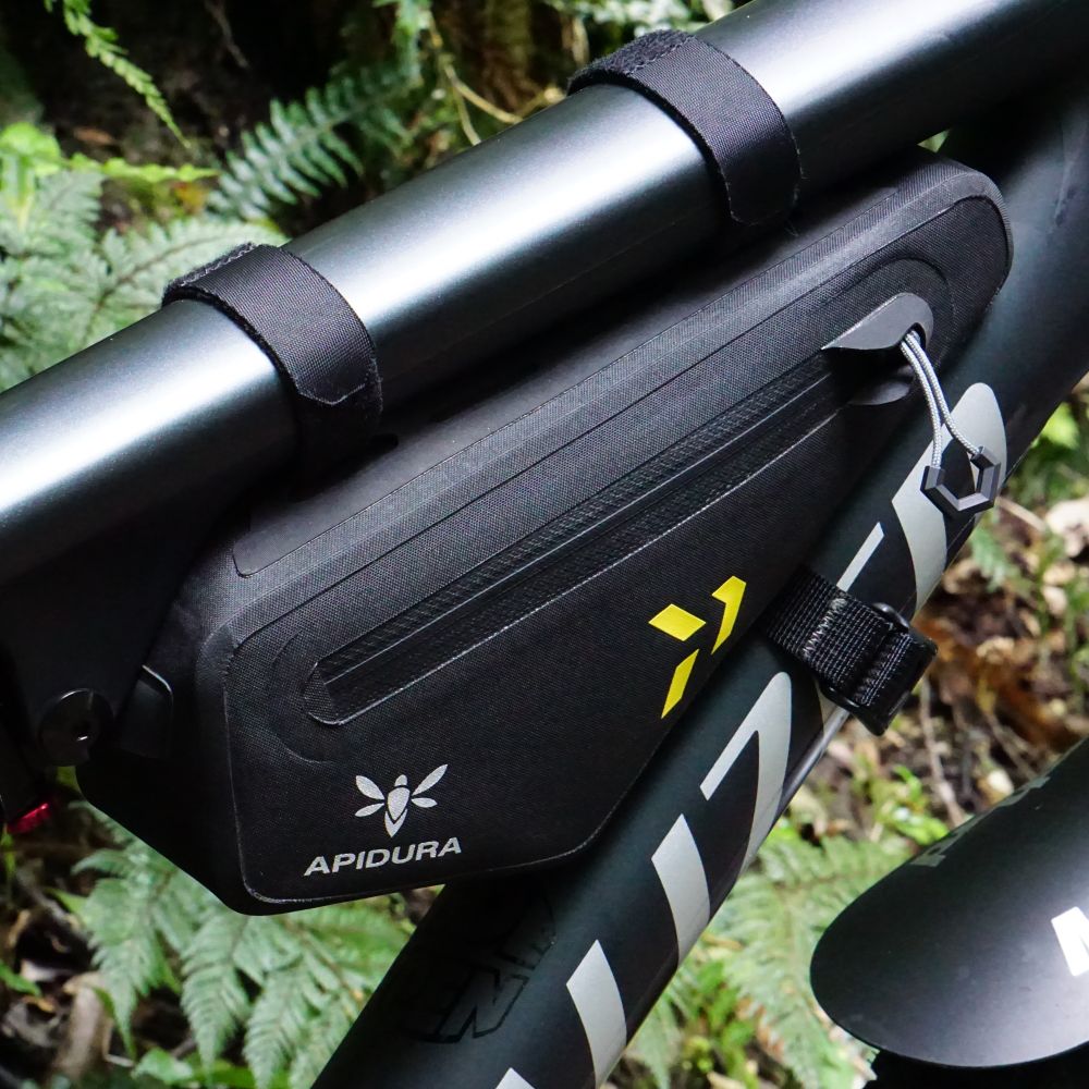 APIDURA BACKCOUNTRY FRAME PACK 1L – Vanquish cycles