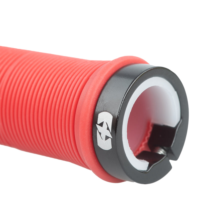 Oxford Driver Lock-On Grips Red - Close Up